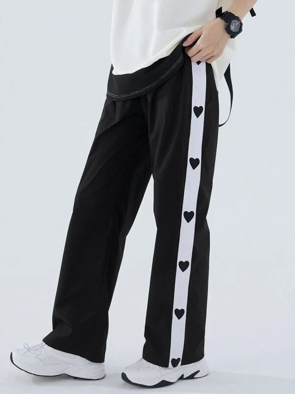 DAZY Heart Print Contrast Side Seam Pants