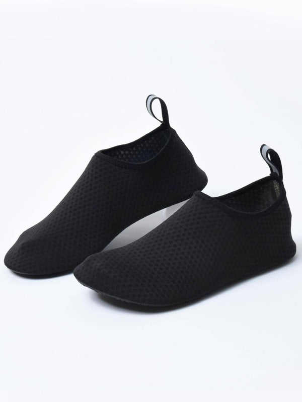 1pair Sporty Sneakers, Slip On Black Anti-slip Creek Shoes