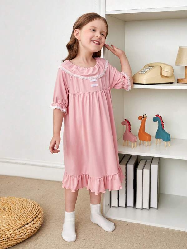 SHEIN Kids EVRYDAY Toddler Girls Contrast Lace Ruffle Trim Flounce Sleeve Sleep Dress