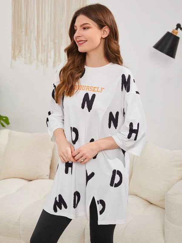 SHEIN Mulvari Letter Graphic Drop Shoulder Split Hem Tee & Leggings Lounge Set