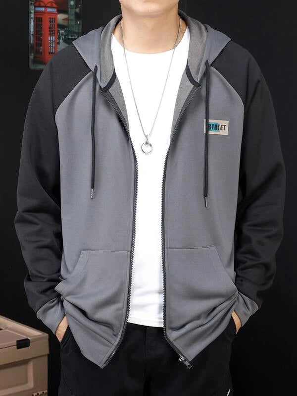 Men Patch Detail Colorblock Raglan Sleeve Zip Up Drawstring Hoodie