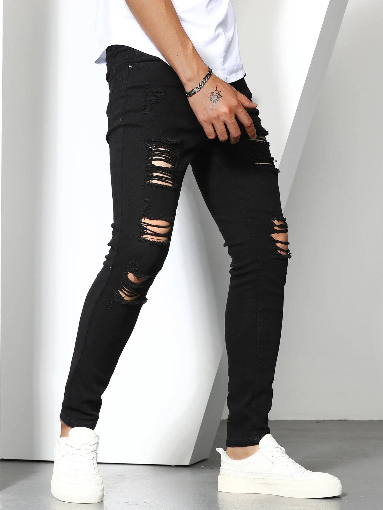 Men Ripped Solid Skinny Jeans