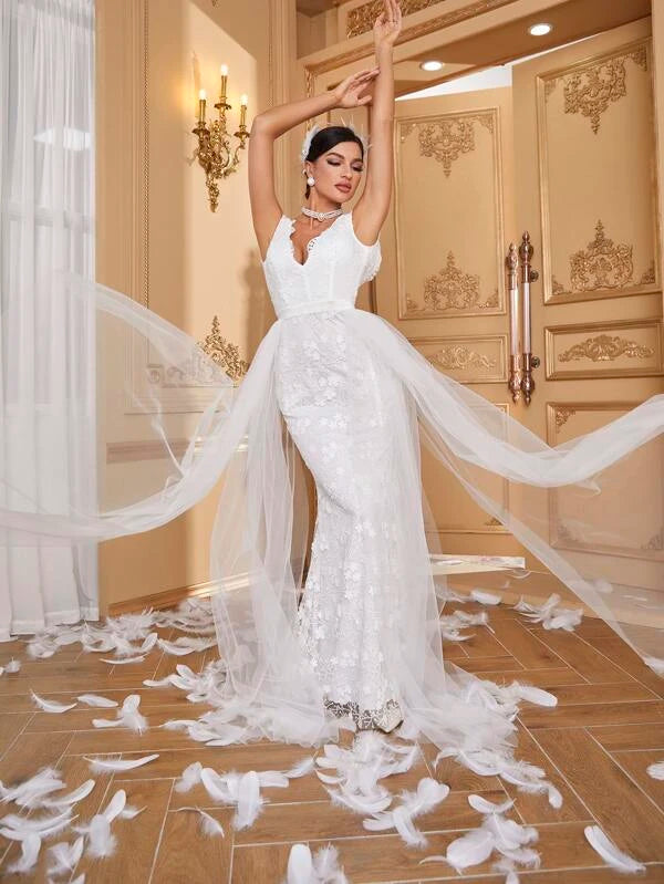 Contrast Mesh Lace Trim Floor Length Wedding Dress