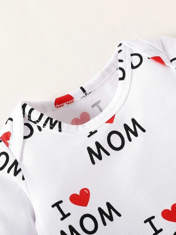Newborn Baby Slogan & Heart Print Bodysuit