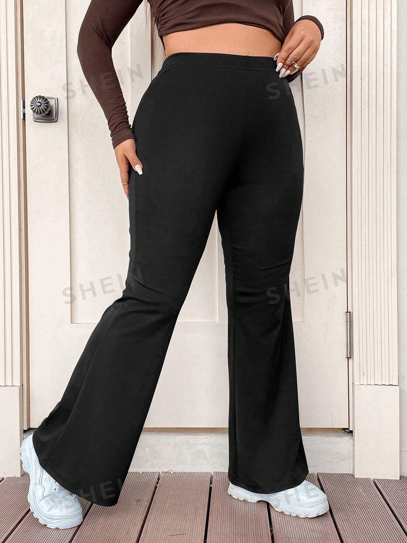 SHEIN EZwear Women's Plus Size Solid Color Bell Bottom Pants