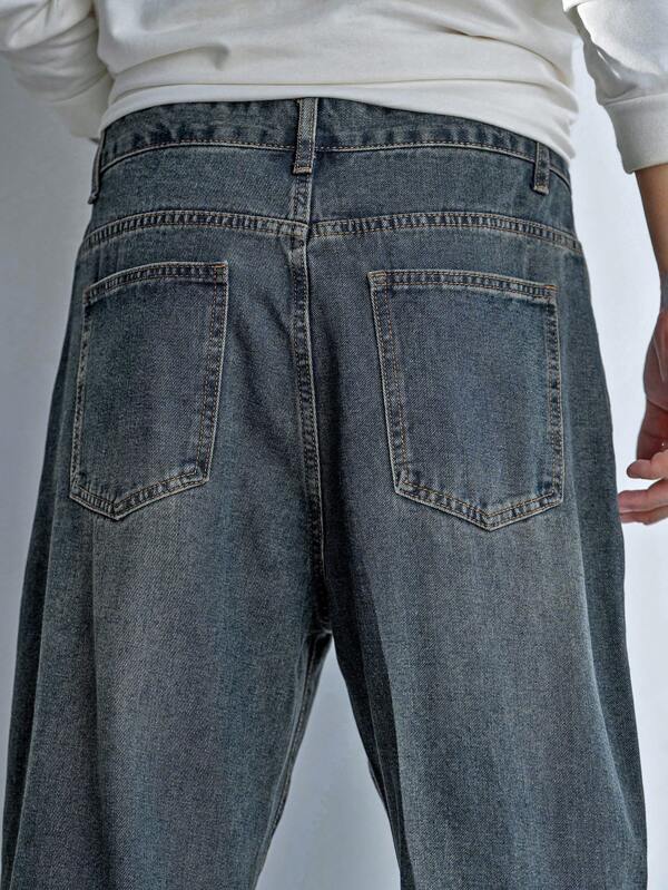 Men Slant Pocket Straight Leg Jeans