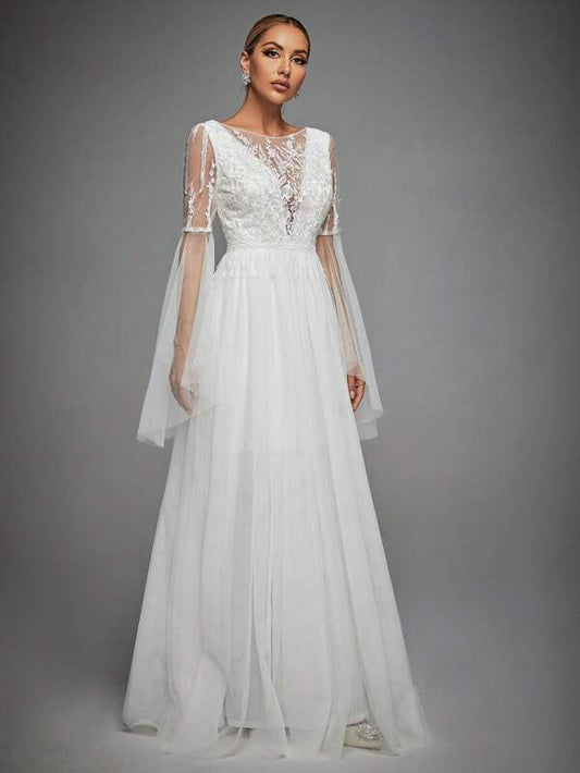 Contrast Embroidery Mesh Bell Sleeve Mesh Wedding Dress