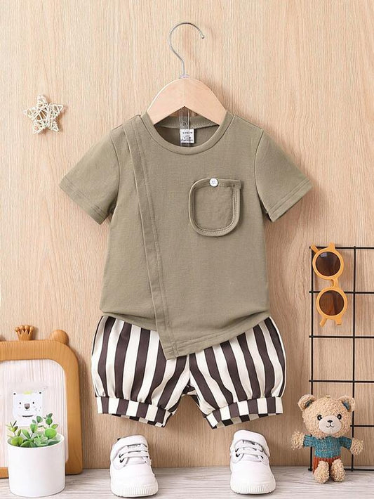 SHEIN Baby Boy Pocket Patched Tee & Striped Shorts
