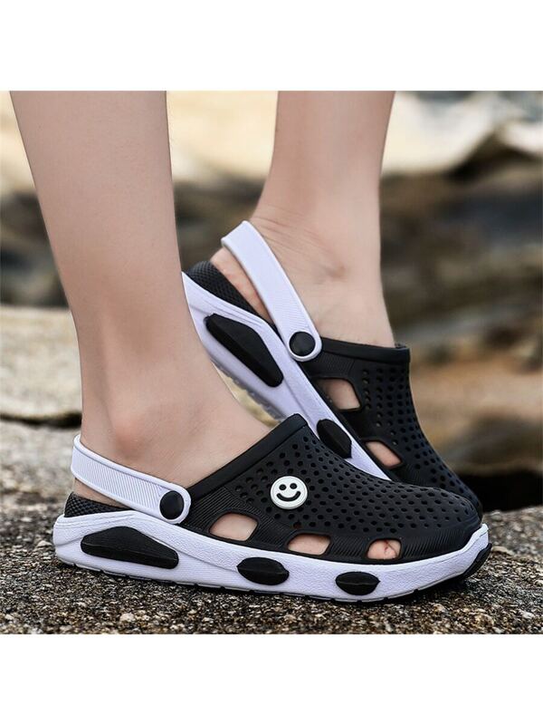 Women's 2023 New Summer Fashionable Breathable Outdoor Slip-resistant Soft & Wear-resistant Holey Shoes, Beach Black & White Sandals And Slippers