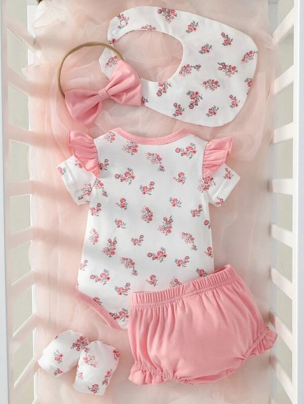 SHEIN Baby Floral Print Ruffle Trim Bodysuit & Shorts & Accessory Headband & Bib & Gloves