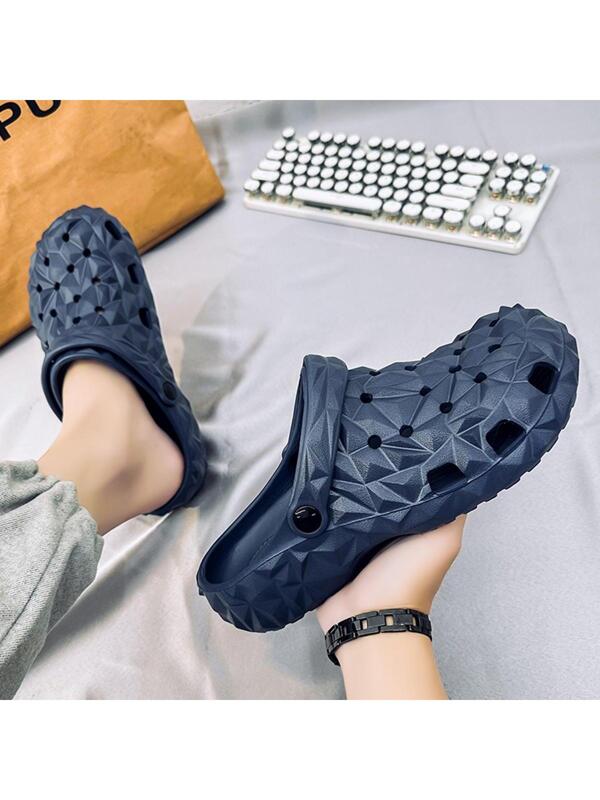 Men Hollow Out Multi-way Wear Non Slip Clogs, Fashionable Outdoor EVA Vented Clogs