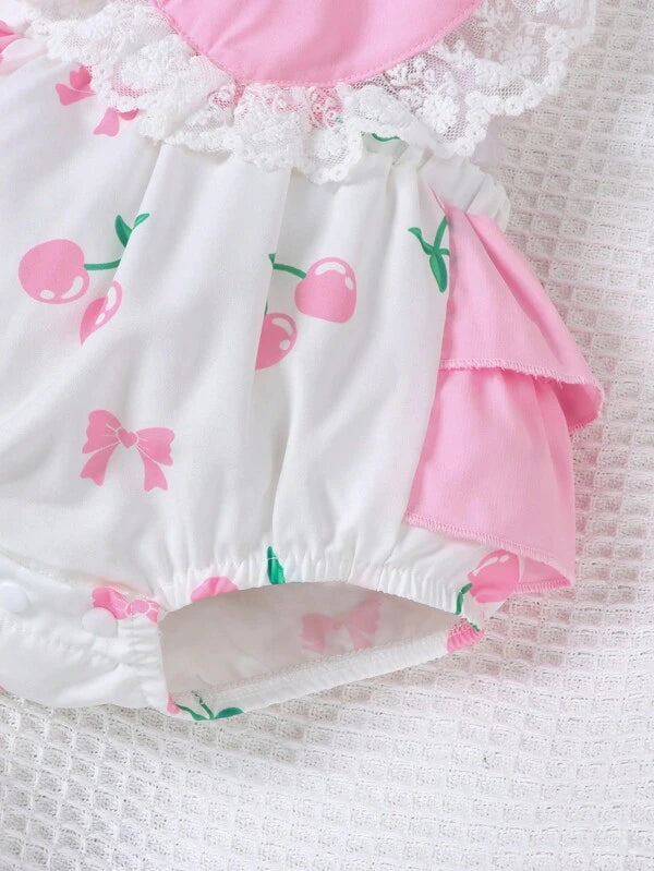 SHEIN Infant Girls' Summer Cherry, Heart, Lace And Flower Edge Bodysuit, Pink, Suitable For Party, Birthday Or Vacation