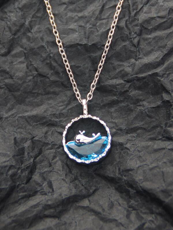 Whale Life With You Whale-Shaped Collarbone Chain, High-End Feel, Iridescent Blue, Ocean Series Jewelry Gift Fashion Punk Popular