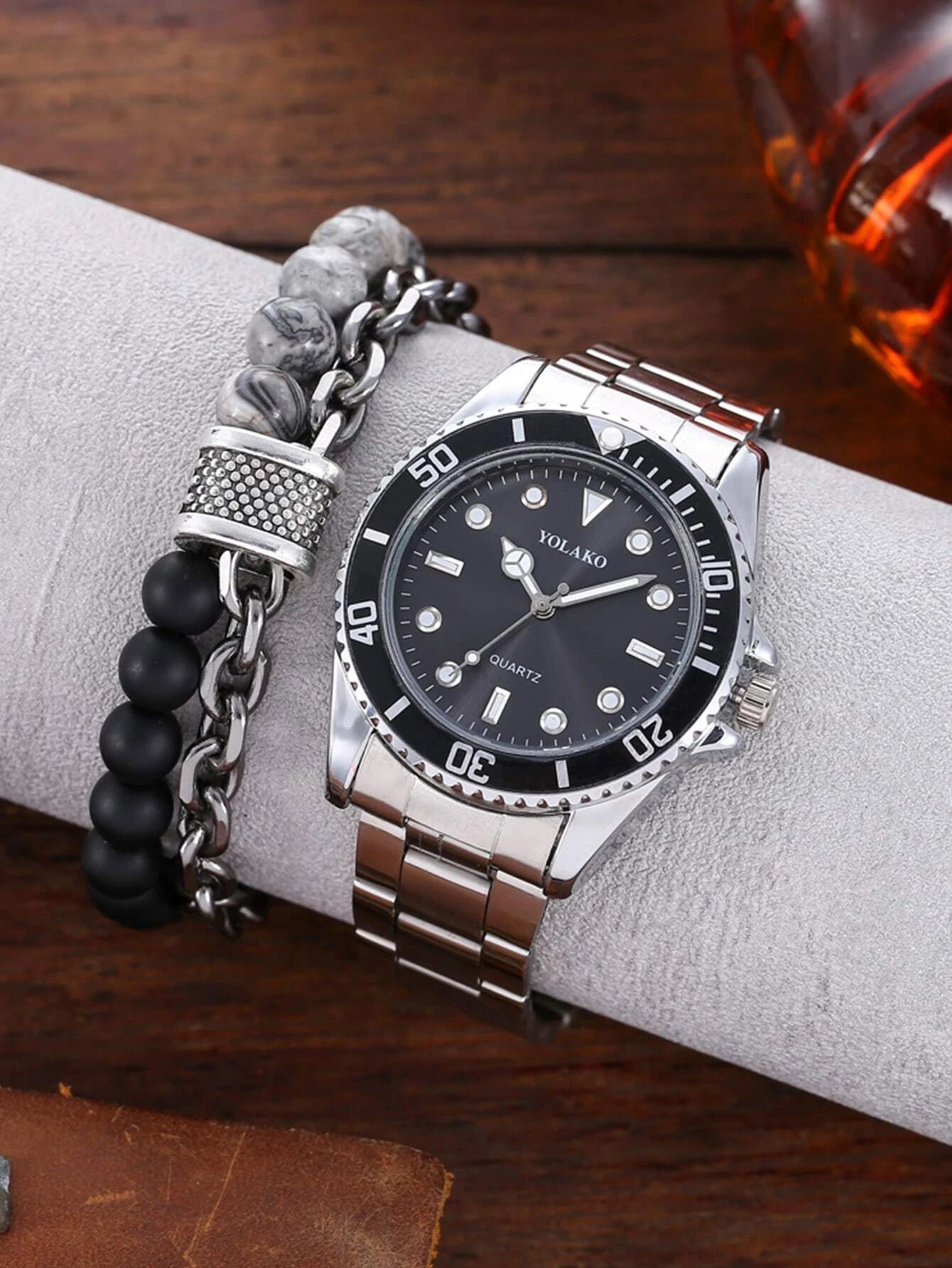 1pc Men Simple Round Pointer Quartz Watch & 1pc Bracelet