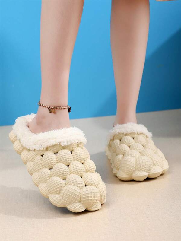 Women Hollow Out Thermal Lined Warm Clogs, Cool Outdoor EVA Clogs