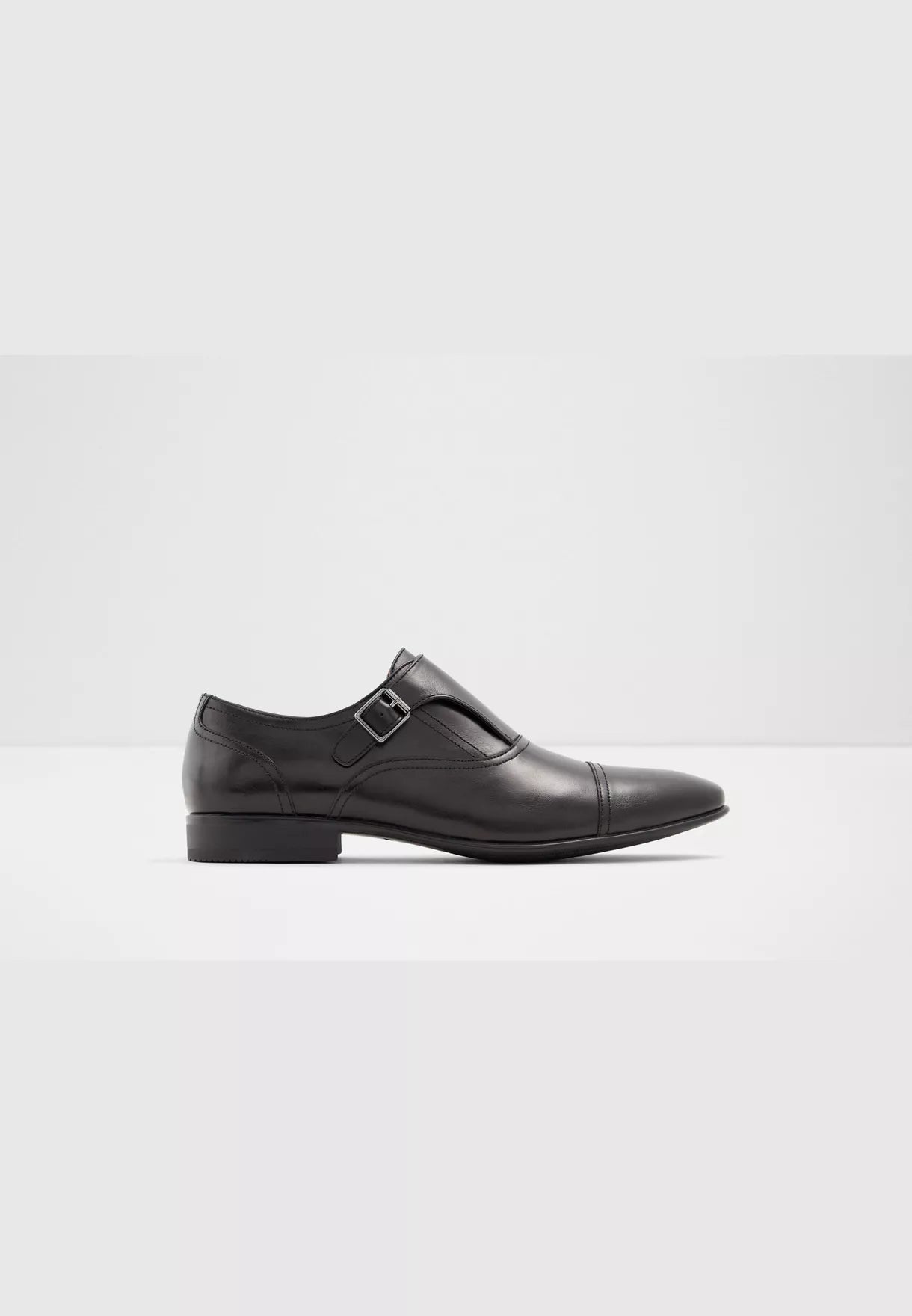 Buckle Detailed Leather Formal Shoes