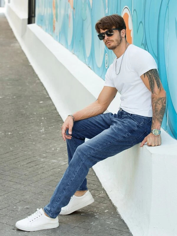 Men Slant Pocket Straight Leg Jeans