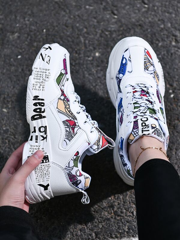 Graffiti Graphic Lace-Up Front Women Chunky Sneakers With Design