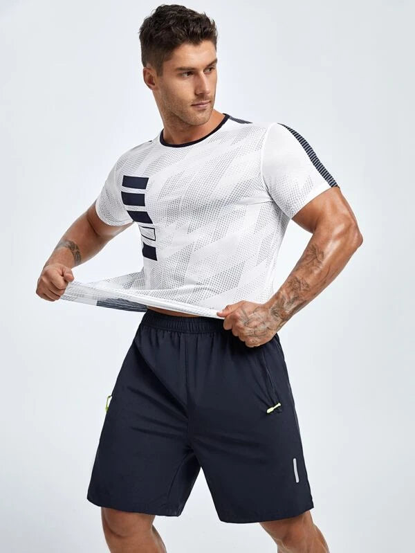 Men Color Block Sports Tee & Sports Shorts