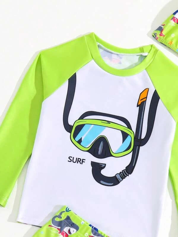 SHEIN Kids QTFun Toddler Boys Cartoon Graphic Beach Swimsuit With Swim Cap