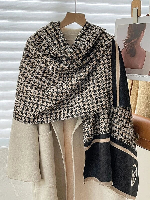 Houndstooth Pattern Raw Trim Scarf