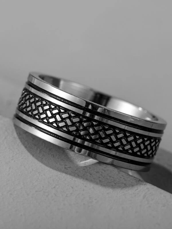 Fashionable and Popular Men Metallic Ring Alloy for Jewelry Gift and for a Stylish Look