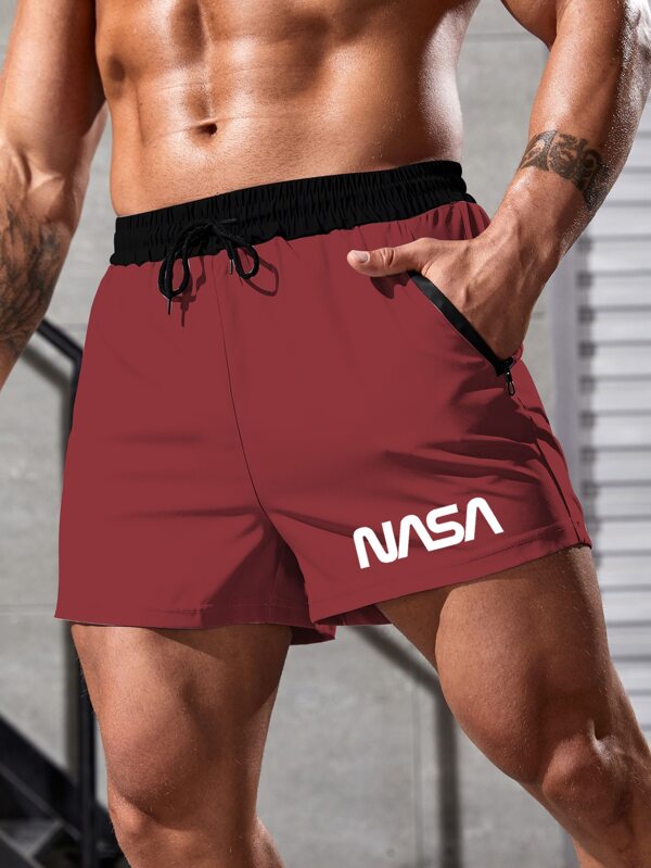 Men Letter Graphic Drawstring Waist Sports Shorts