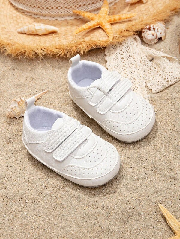 1pair Girls' Classic White Closure Simple Casual Sports Shoes, 0-1 Year Old