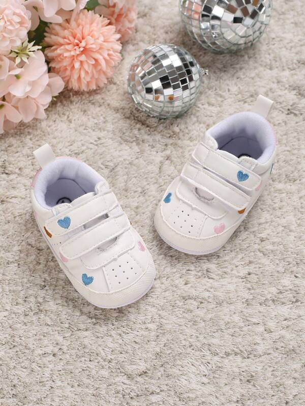 Baby Heart Embroidery Hook-and-loop Fastener Strap Sneakers