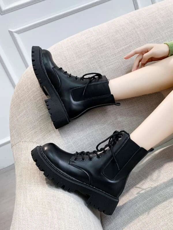 Women Minimalist Black Lace-Up Front Fashion Combat Boots