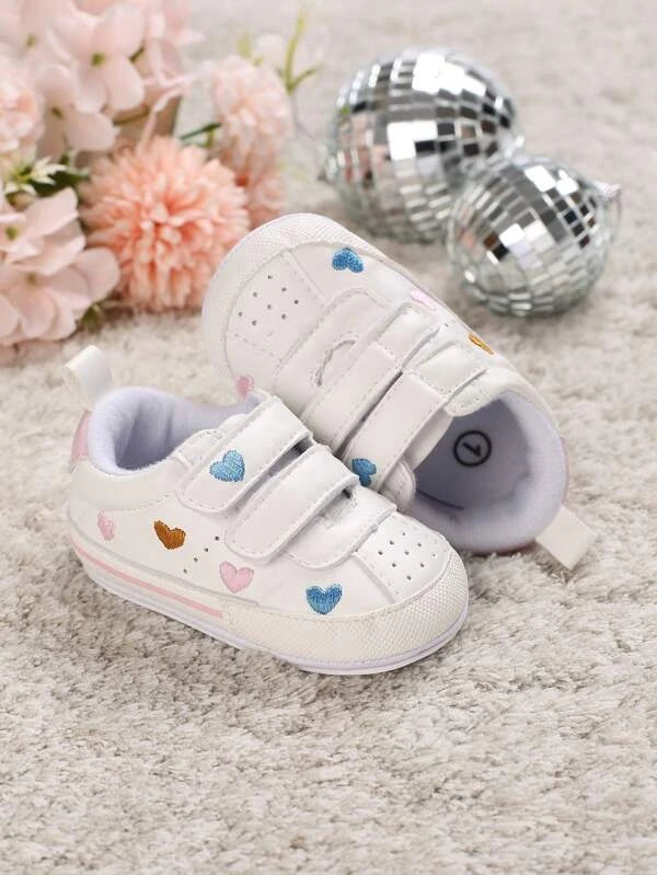 Baby Heart Embroidery Hook-and-loop Fastener Strap Sneakers