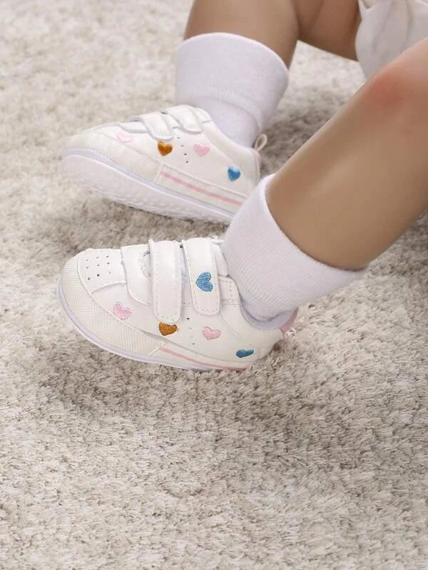 Baby Heart Embroidery Hook-and-loop Fastener Strap Sneakers