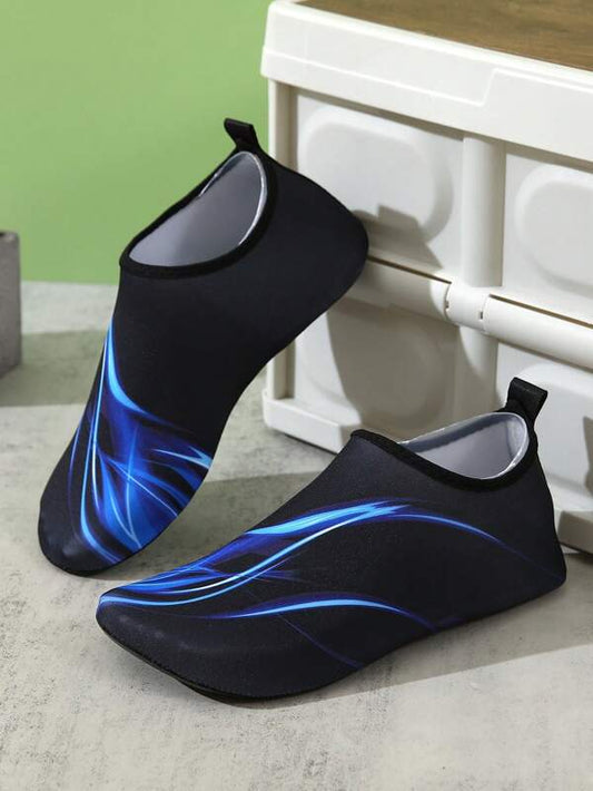 1pair Sporty Slip-on Women Sneakers, Graphic Pattern Fabric Beach Aqua Socks