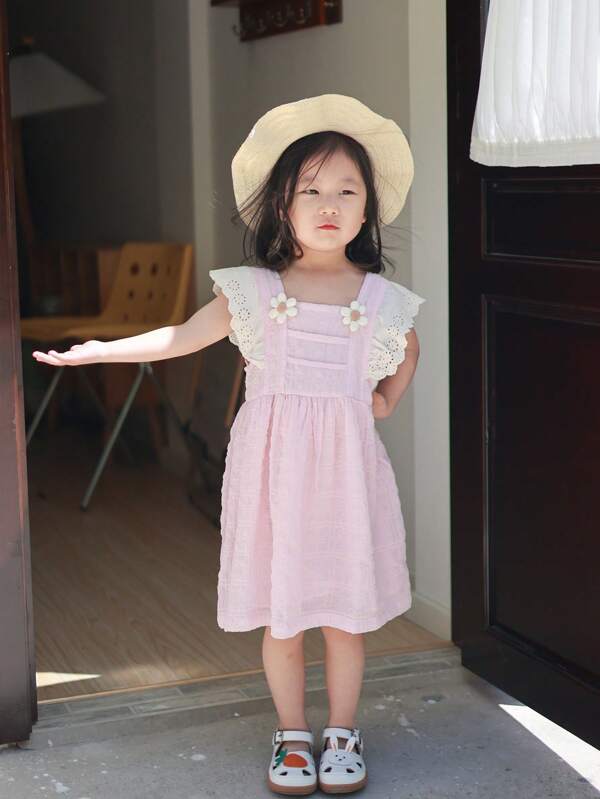 Young Girls' Sweet And Lovely Floral Decor Flutter Sleeve Pink Dress, Casual And Comfortable For Summer