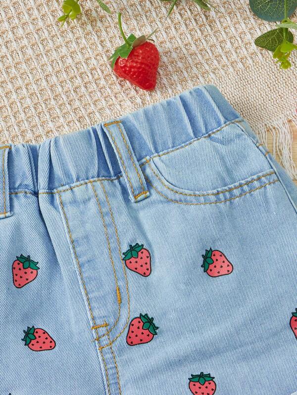 SHEIN Kids EVRYDAY Toddler Girls Strawberry Print Roll Up Hem Denim Shorts