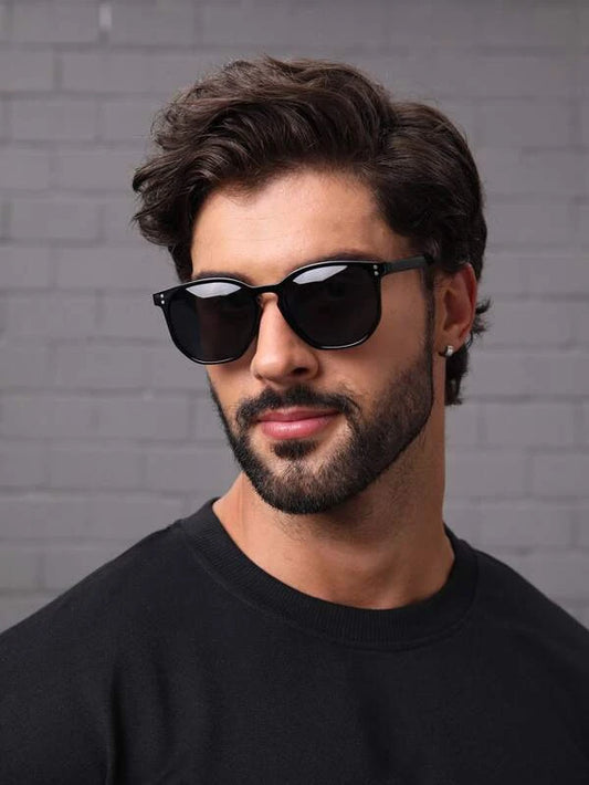 Men Rivet Detail Fashion Glasses