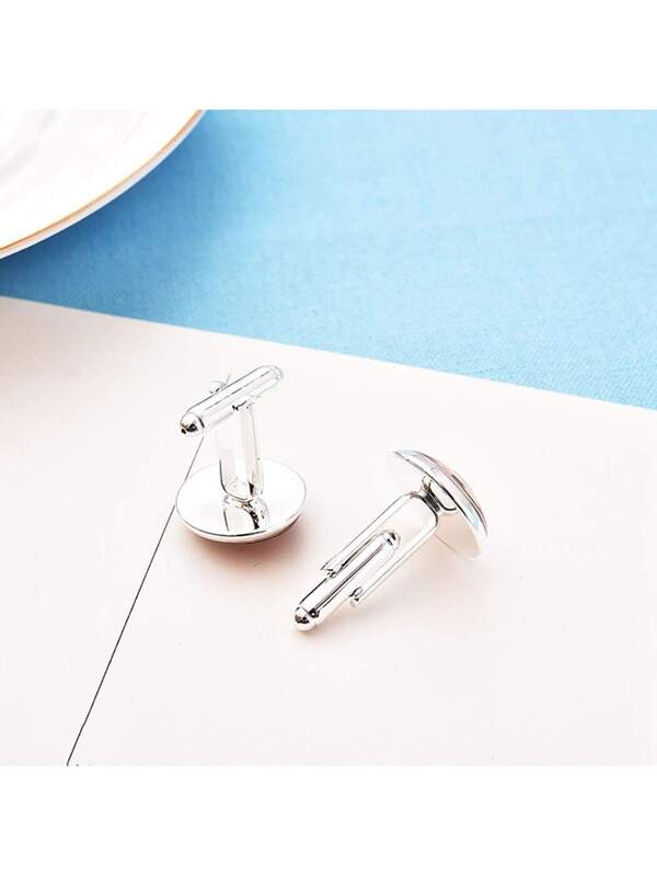 1pair Musical Instrument Flute Pattern Cufflinks For Men, Zinc Alloy, Fashionable Accessory, Great Gift For Music Lovers