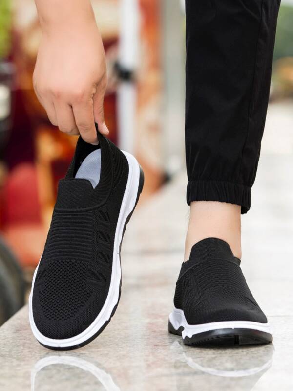 Men's Slip-on Walking Shoes Socks, Breathable & Lightweight