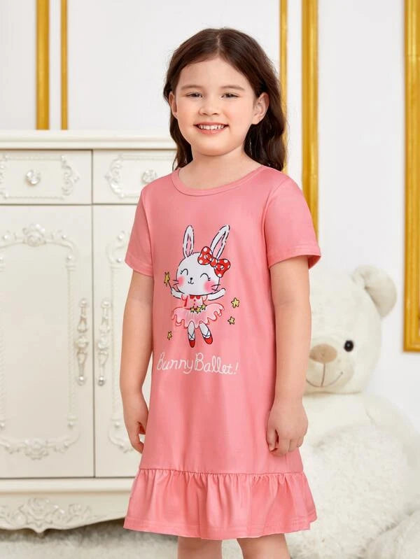 SHEIN Kids QTFun Toddler Girls Rabbit & Letter Graphic Ruffle Hem Nightdress