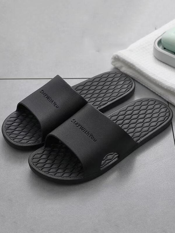 Men Letter Embossed Bathroom Slippers