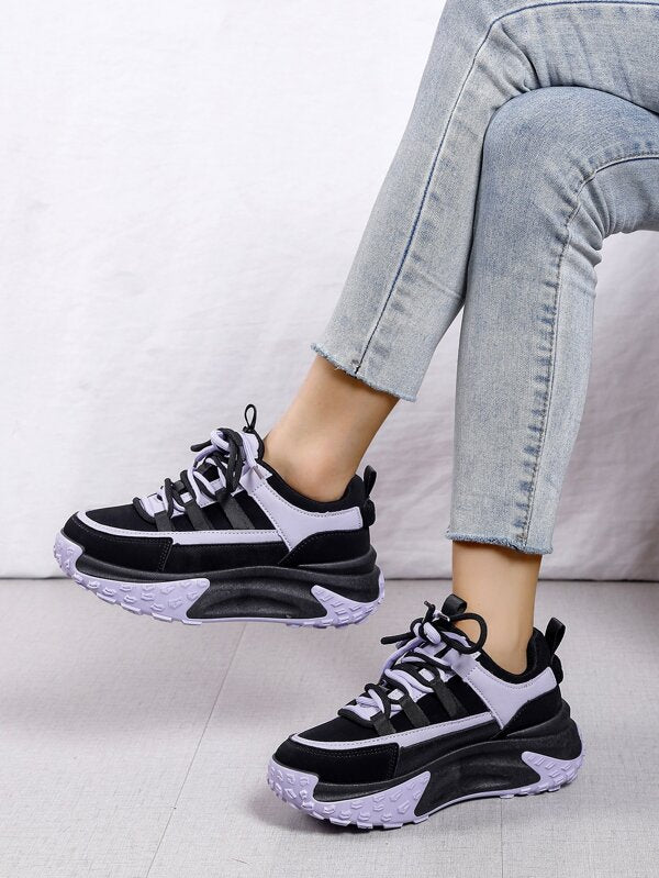 Women Two Tone Lace-up Front Sports Shoes Sporty Outdoor Chunky Sneakers