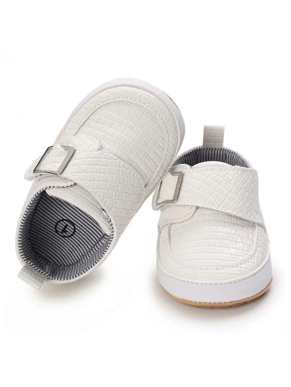 Baby Geometric Embossed Buckle Decor Slip-On Shoes