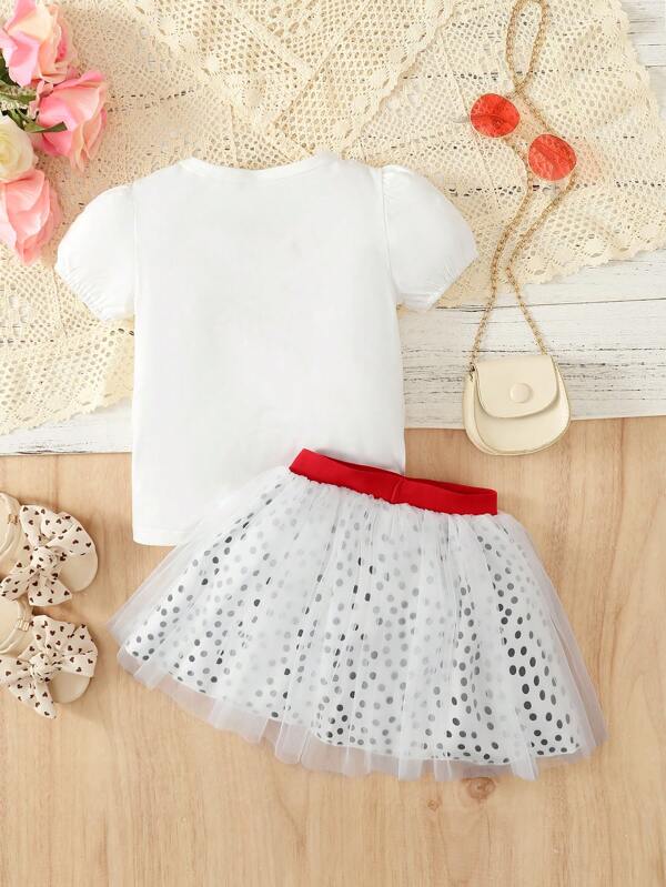 SHEIN Kids EVRYDAY Toddler Girls Figure Graphic Tee & Polka Dot Print Mesh Overlay Skirt