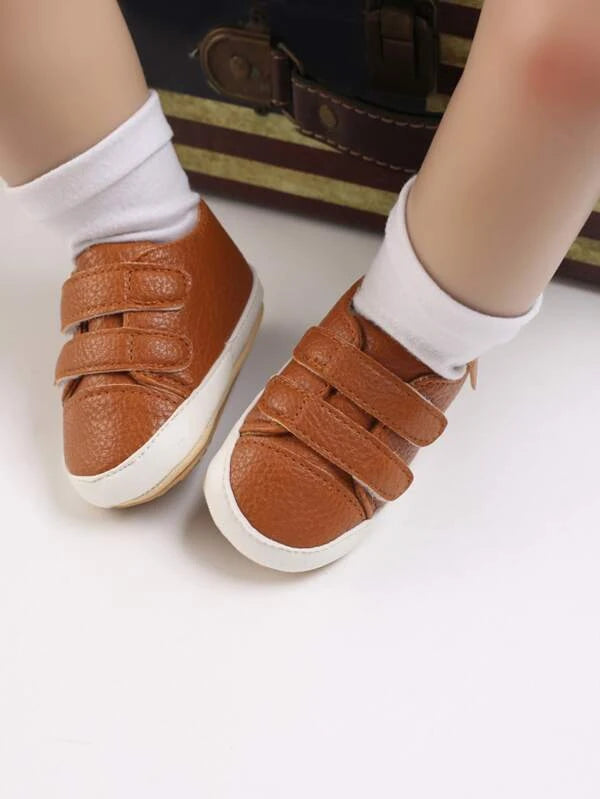 Baby Litchi Embossed Hook-and-loop Fastener Skate Shoes