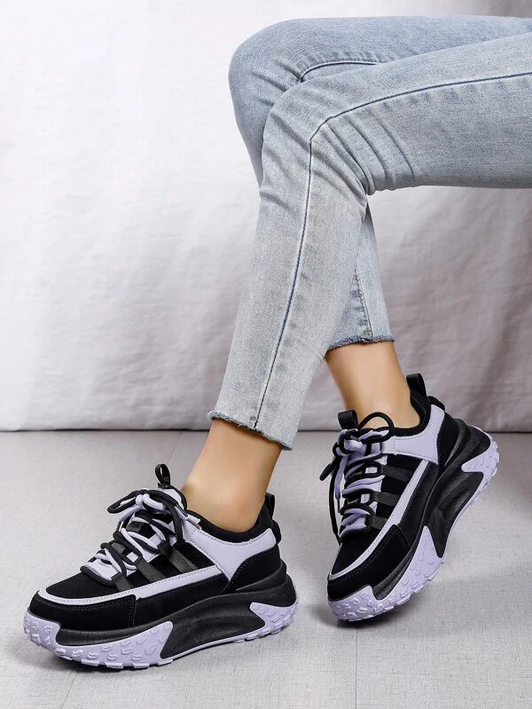 Women Two Tone Lace-up Front Sports Shoes Sporty Outdoor Chunky Sneakers