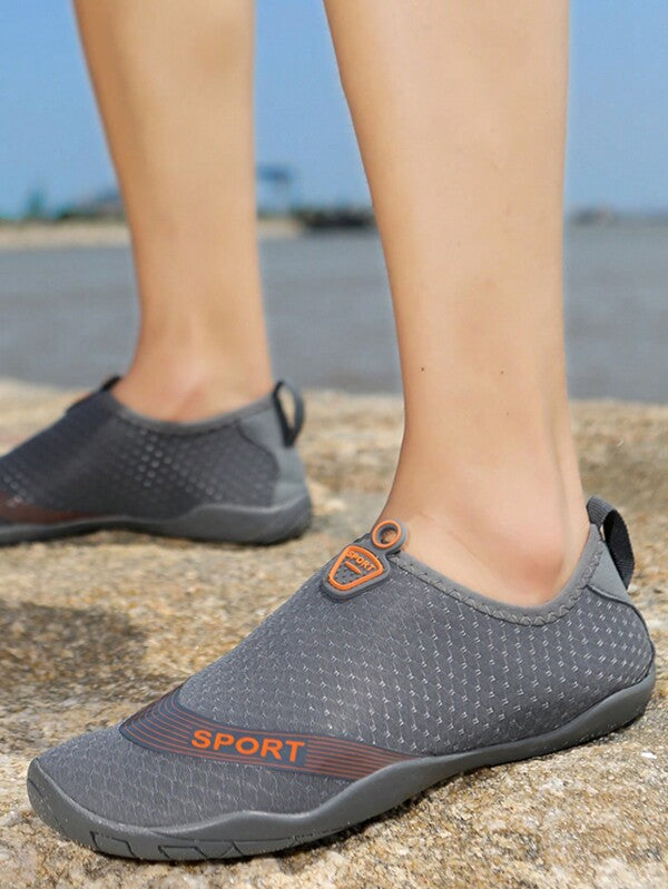 Women Letter Patch Decor Breathable Non Slip Water Shoes, Sporty Outdoor Mesh Creek Shoes