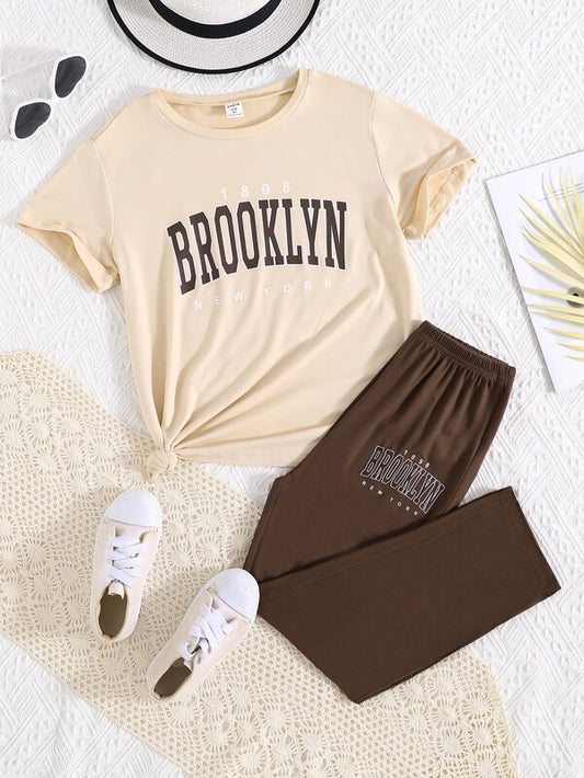 Girls Letter Graphic Tee & Pants