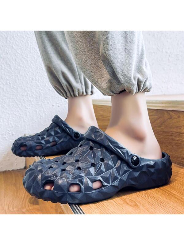 Men Hollow Out Multi-way Wear Non Slip Clogs, Fashionable Outdoor EVA Vented Clogs