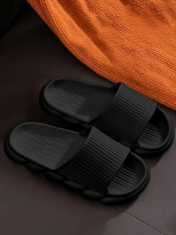 Men Minimalist Textured Slides