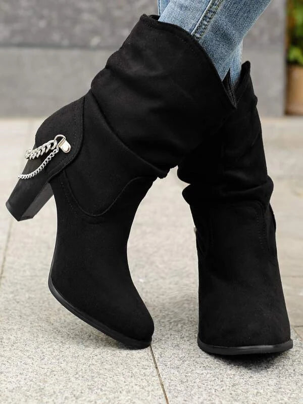 Women Chain Decor Slip On Chunky Heeled Boots, Fashionable Faux Suede Slouchy Boots For Outdoor